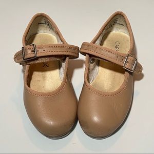 Capezio tan leather little girls tap shoes. Size 9
